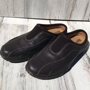 Bjorndal Athens upper leather style clogs 6 1/2 M